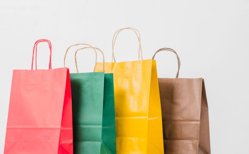 Sacs en papier kraft personnalisés : l'allié éco-responsable de votre marque