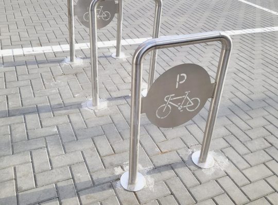 Optimisez l'espace urbain avec nos appuis vélo modulables et pratiques