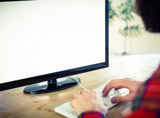 Écran haute résolution : un acte de consommation éclairée pour des performances optimales