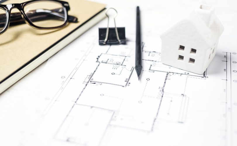 Personnaliser un plan de maison individuelle avec un constructeur : méthodes et enjeux